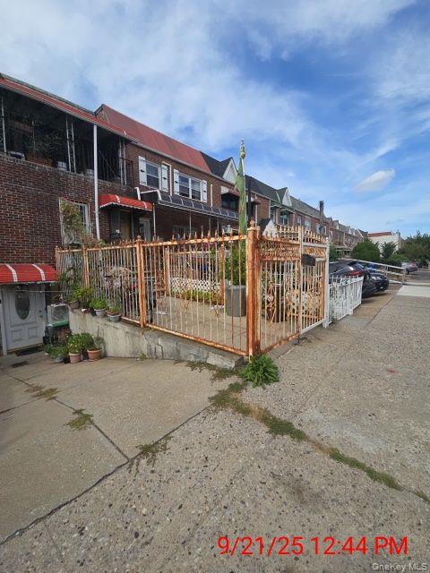 #1 photo, 5068 43rd Street, クイーンズ区 Sunnyside , NY 11377