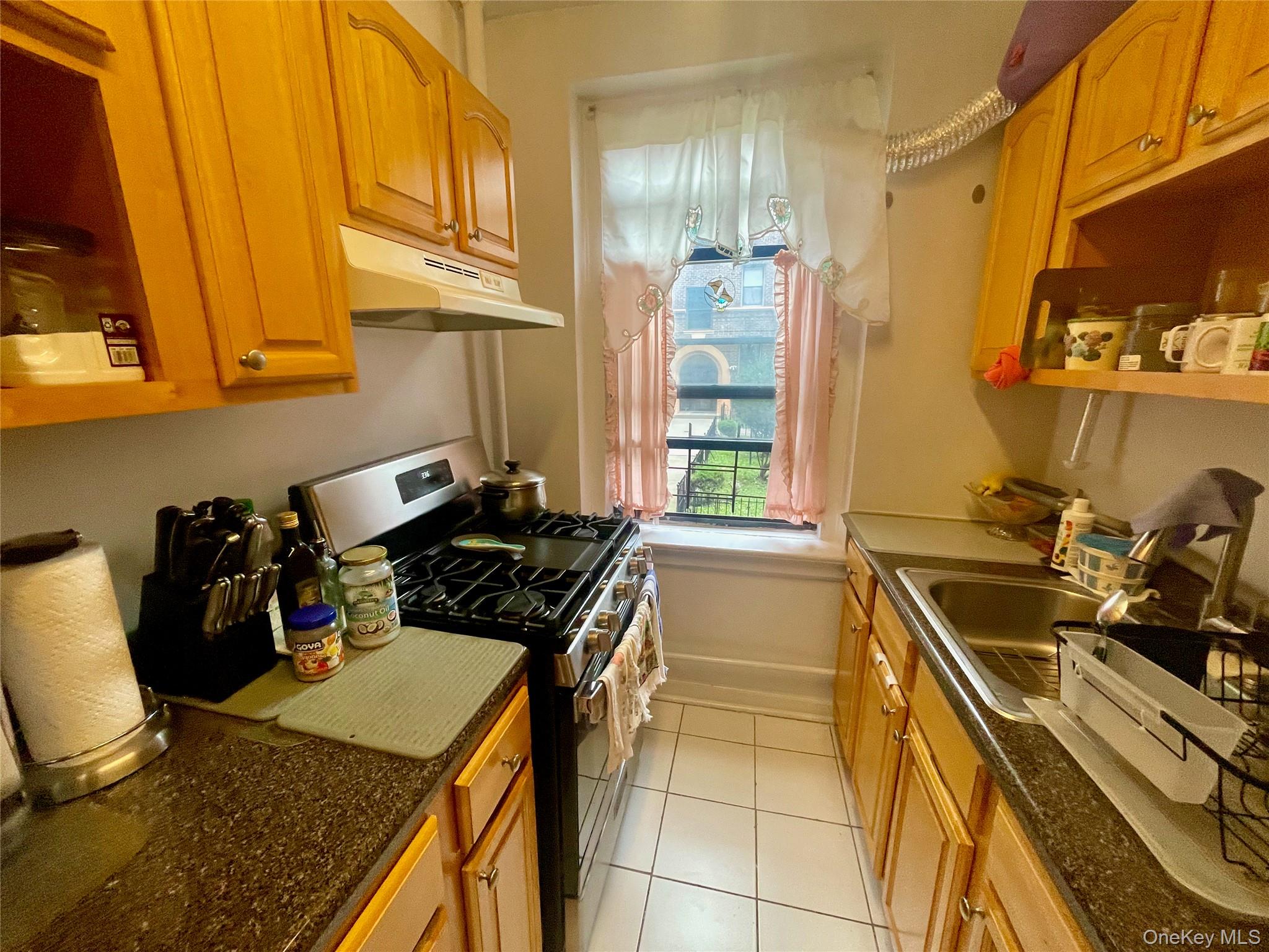 #9 photo, 6264 Saunders Street, クイーンズ区 Rego Park , NY 11374