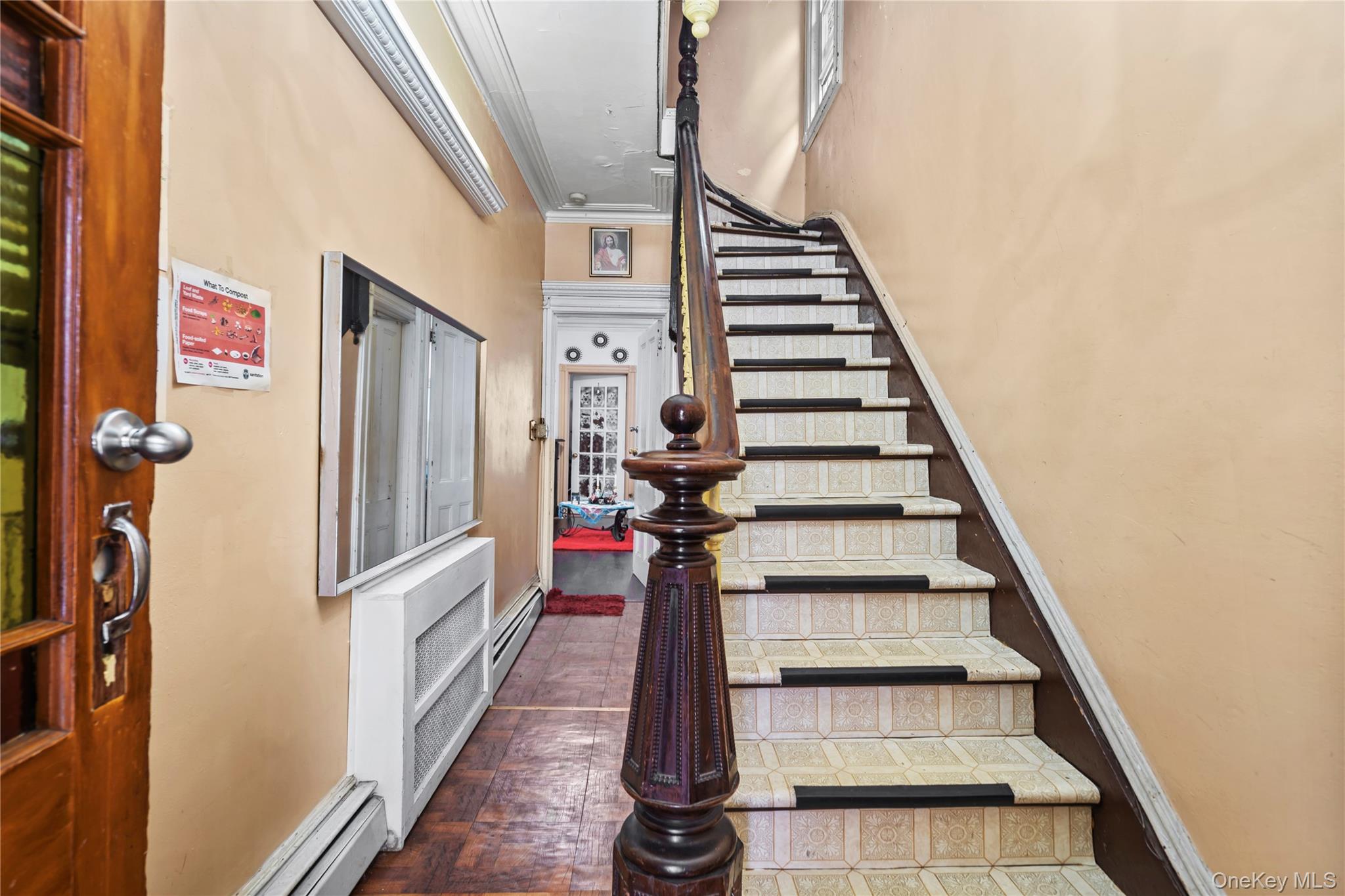 #11 photo, 350-354 East 193rd Street, Bronx , NY 10458