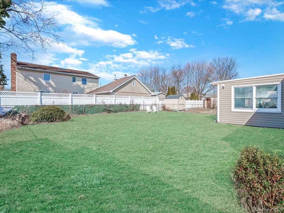 #17 photo, 268 Fairfield Avenue, Carle Place , NY 11514