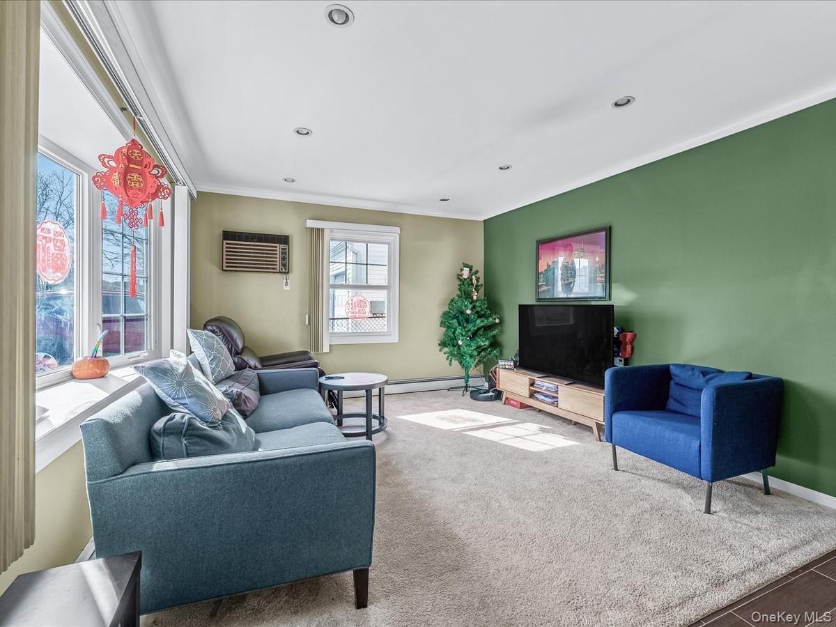 #3 photo, 268 Fairfield Avenue, Carle Place , NY 11514