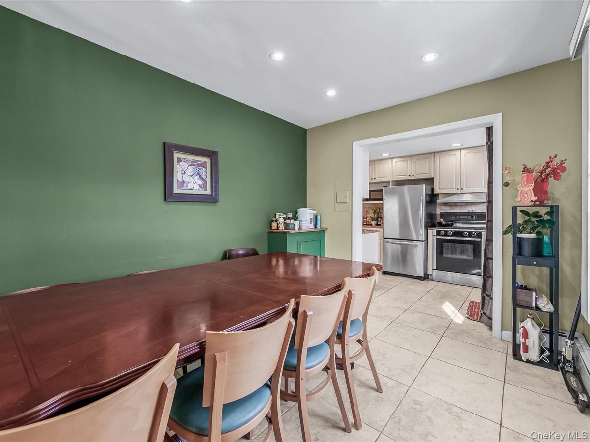 #5 photo, 268 Fairfield Avenue, Carle Place , NY 11514