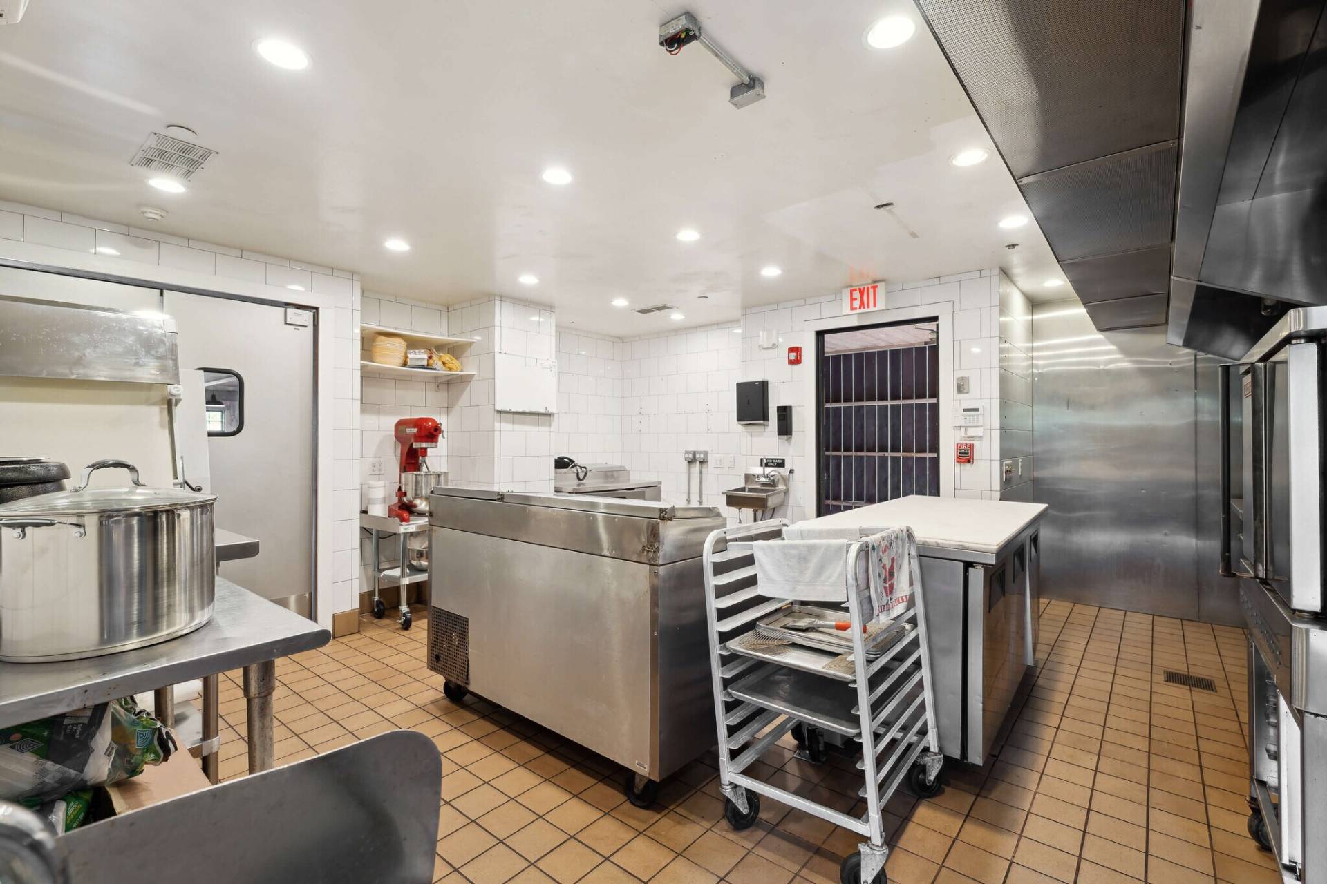 #10 photo, 203 Bridgehampton Sag Harbor Turnpike, サフォーク郡 Bridgehampton , NY 11963