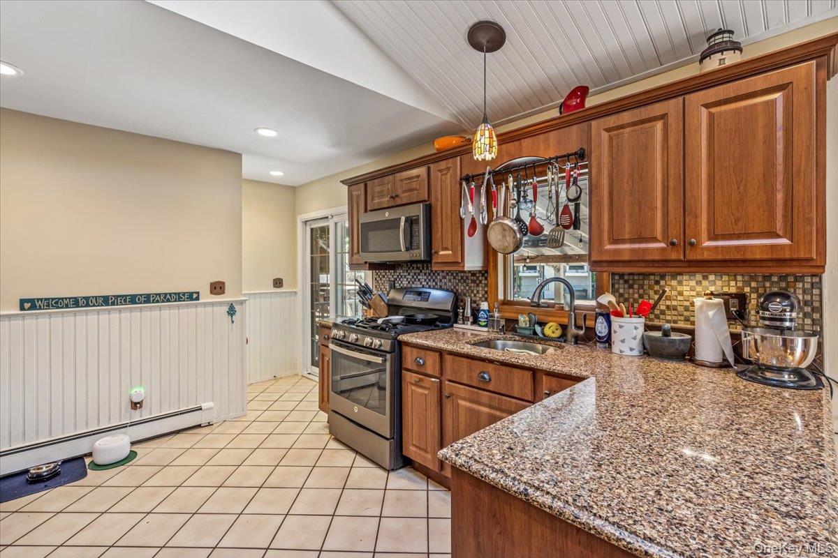 #9 photo, 54A Upland, East Northport , NY 11731