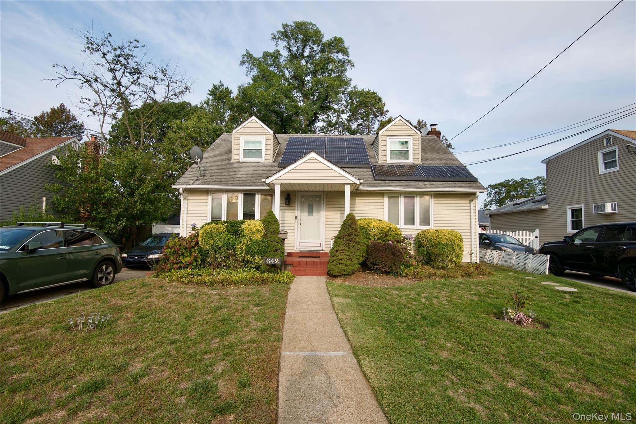 #2 photo, 642 Dorothea Lane, Elmont , NY 11003