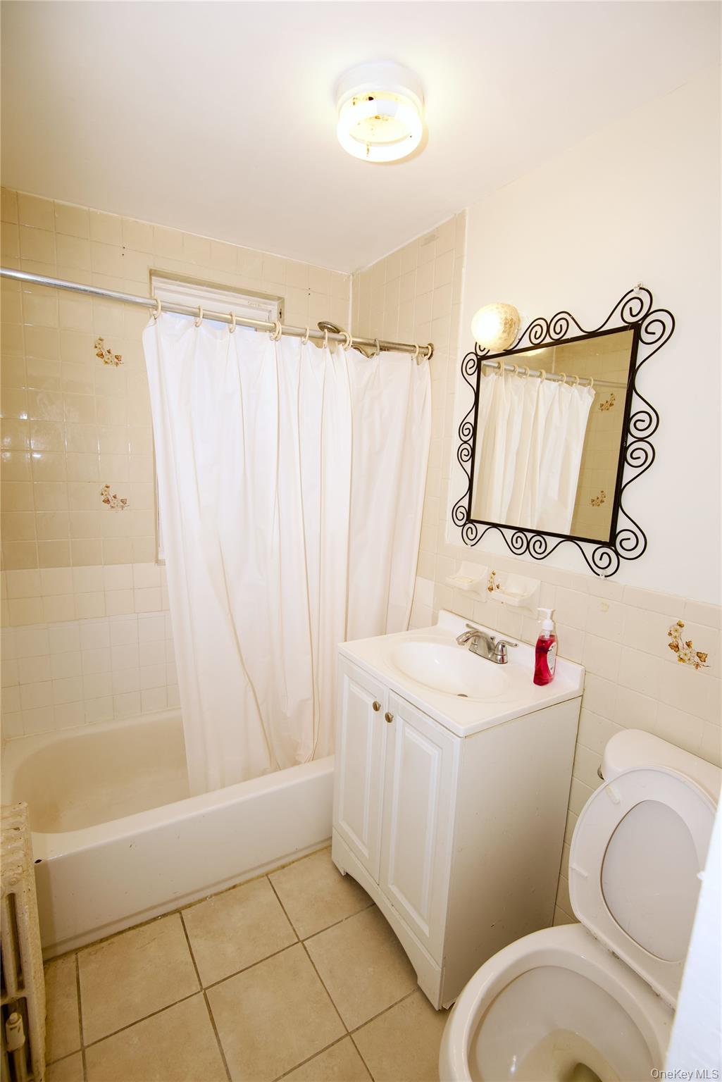 #16 photo, 10416 124th Street, कुईंस Richmond Hill , NY 11419