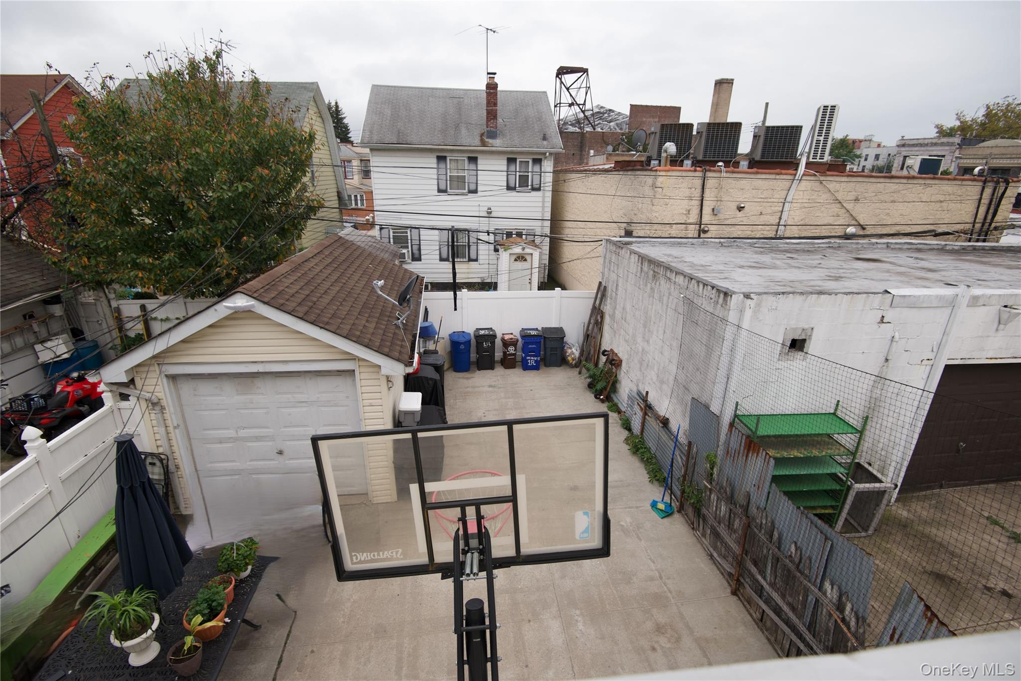 #17 photo, 10416 124th Street, कुईंस Richmond Hill , NY 11419