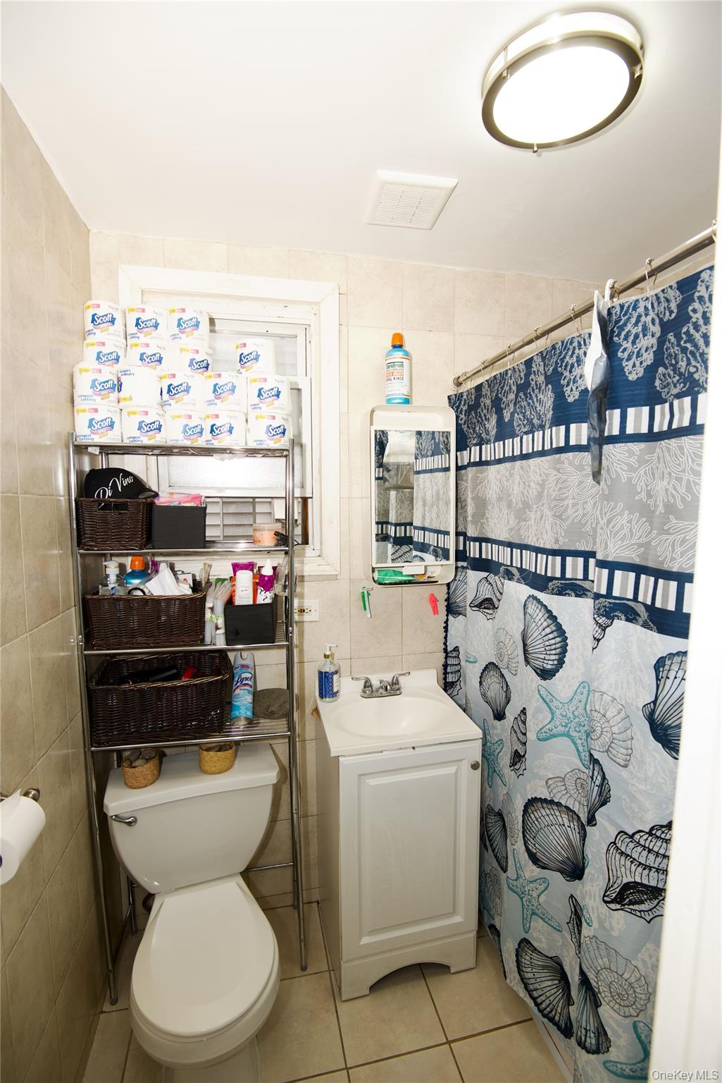 #4 photo, 10416 124th Street, कुईंस Richmond Hill , NY 11419