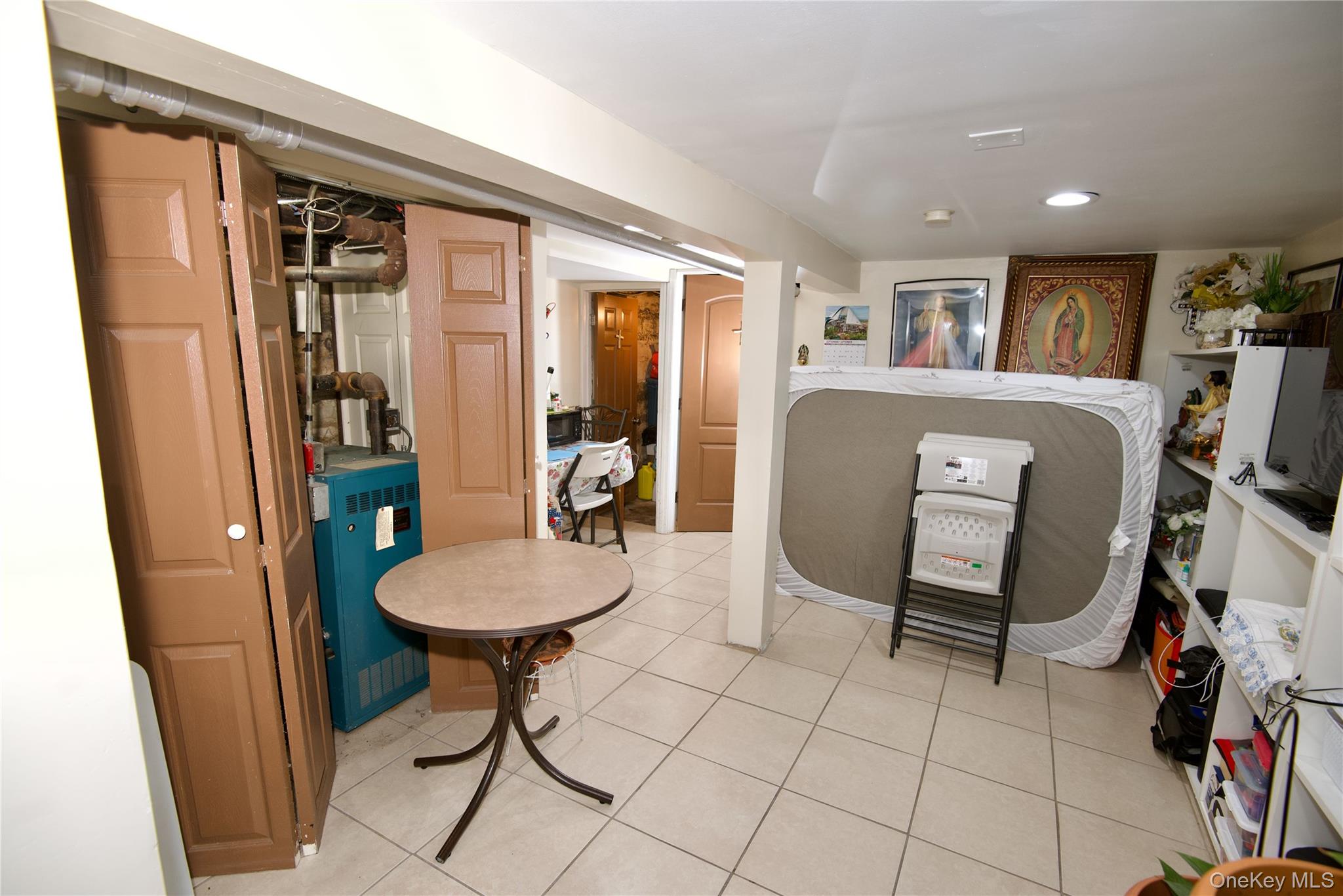 #8 photo, 10416 124th Street, कुईंस Richmond Hill , NY 11419