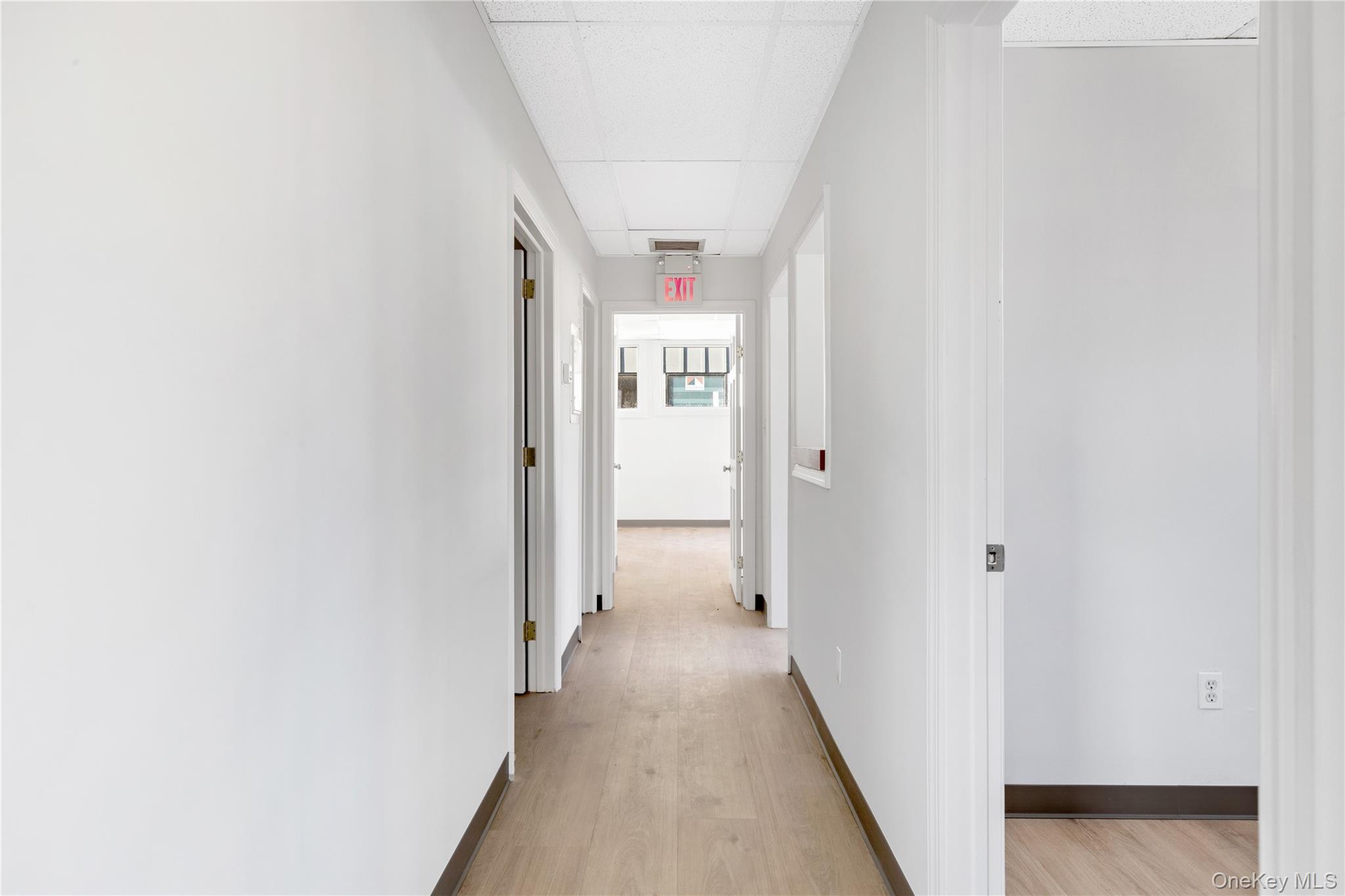 #13 photo, 152 N Main Street, Huntington , NY 11743