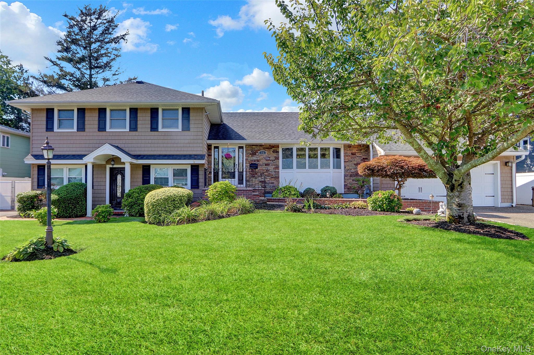 #1 photo, 75 Unqua Road, 长岛 Massapequa , NY 11758