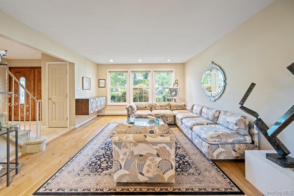 #10 photo, 10 Quincy Lane, Smithtown , NY 11787