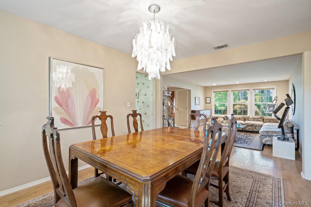 #11 photo, 10 Quincy Lane, Smithtown , NY 11787