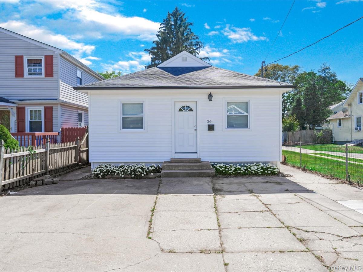 #1 photo, 36 S 5th Avenue, Brentwood , NY 11717