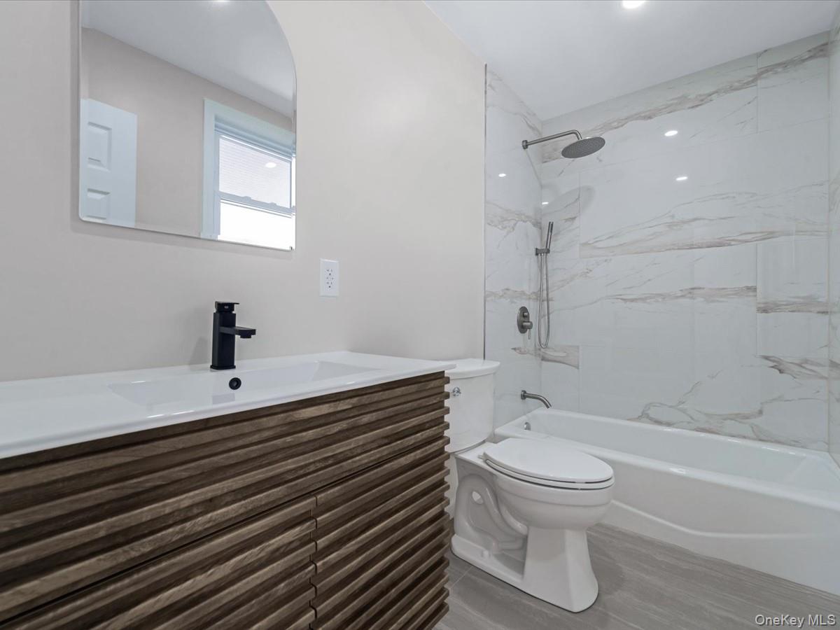 #14 photo, 36 S 5th Avenue, Brentwood , NY 11717