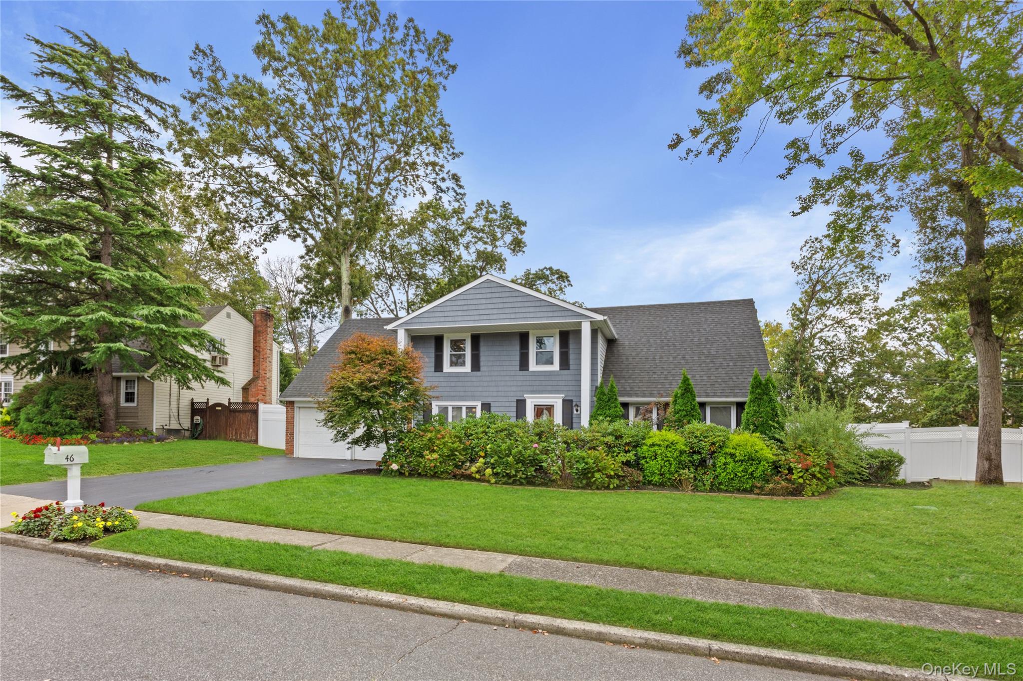 #1 photo, 46 King Street, सफ़ोक काउंटी Port Jefferson Station , NY 11776