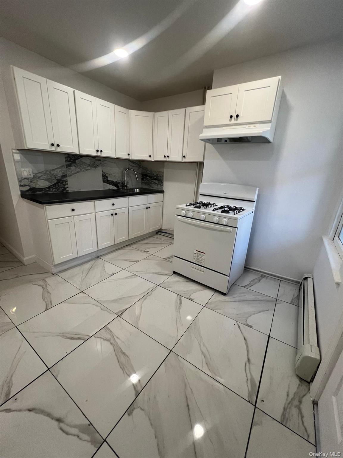 #3 photo, 21 Knowles Street, Yonkers , NY 10705