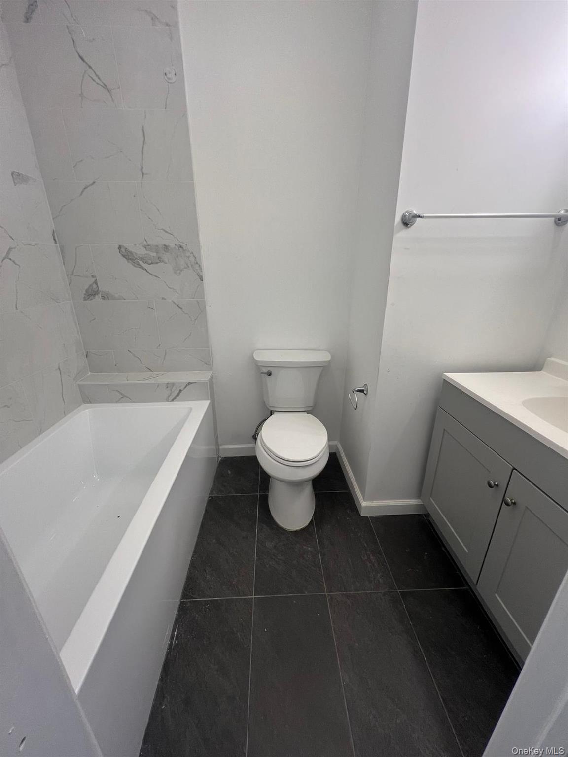 #5 photo, 97 Elm Street, Yonkers , NY 10701