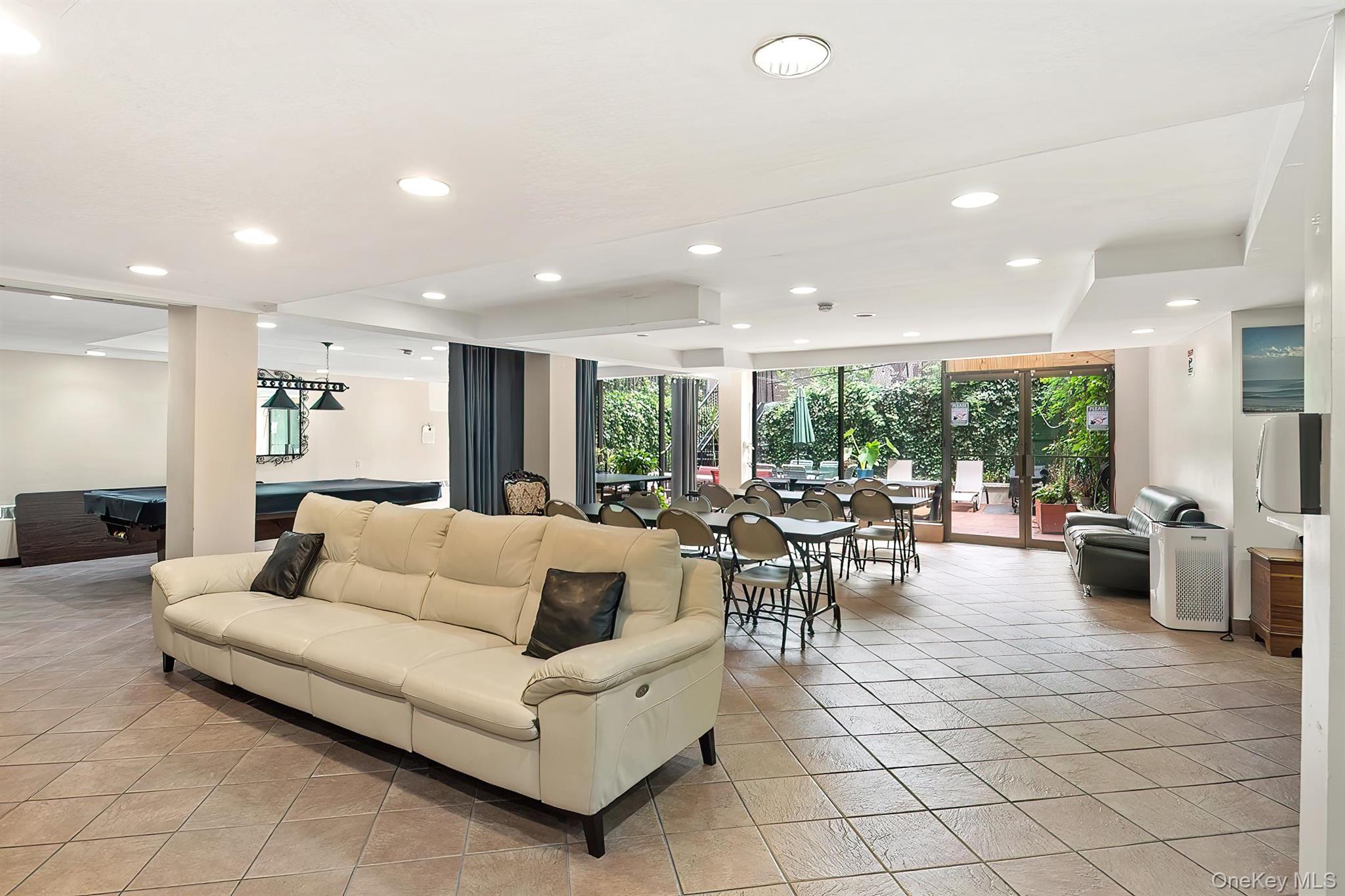 #14 photo, 1874 Pelham Parkway South, Bronx , NY 10461