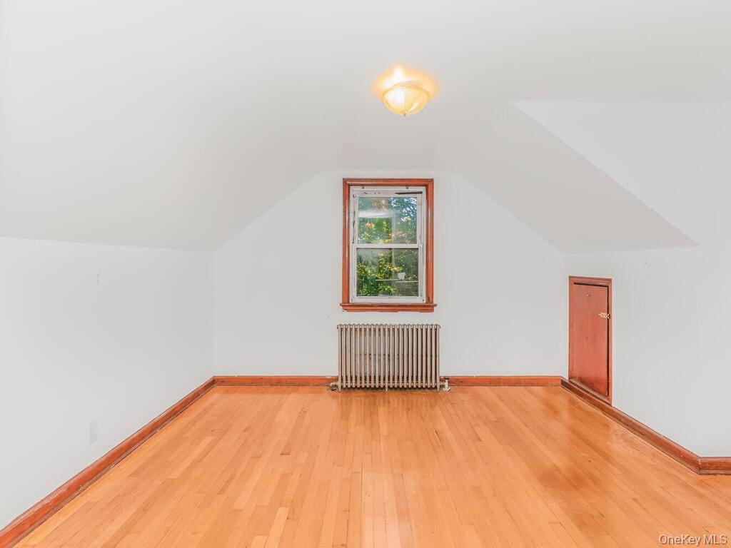 #11 photo, 2398 Centre Avenue, ナッソー郡 Bellmore , NY 11710