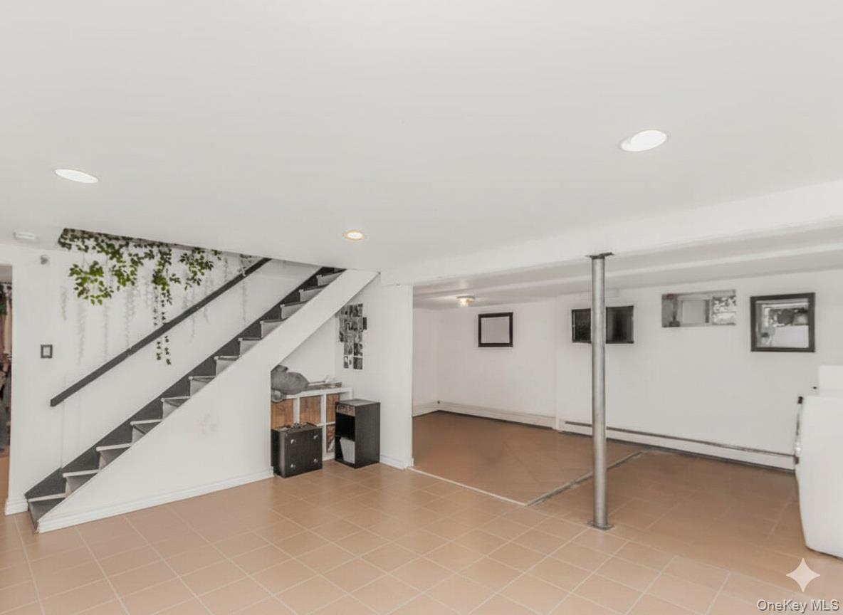 #14 photo, 2398 Centre Avenue, ナッソー郡 Bellmore , NY 11710