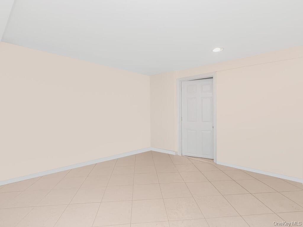 #17 photo, 2398 Centre Avenue, ナッソー郡 Bellmore , NY 11710