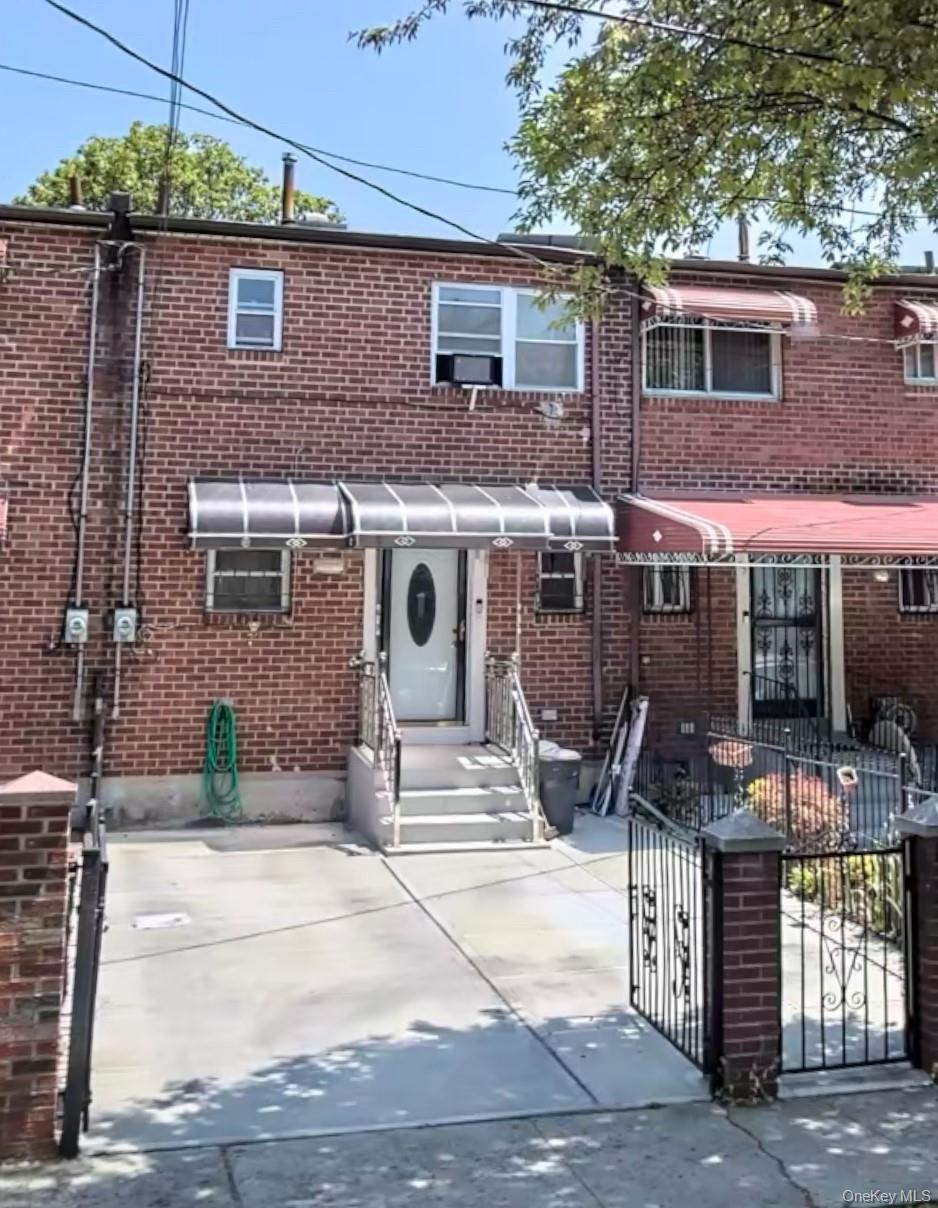 #1 photo, 53 Legion Street, הברונקס Brooklyn , NY 11212