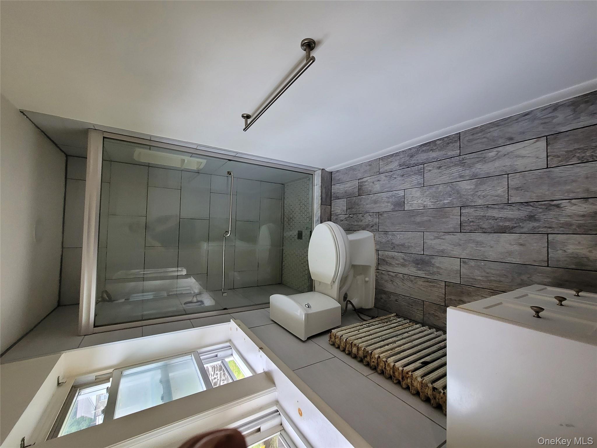 #7 photo, 27 Taft Avenue, Newburgh , NY 12550