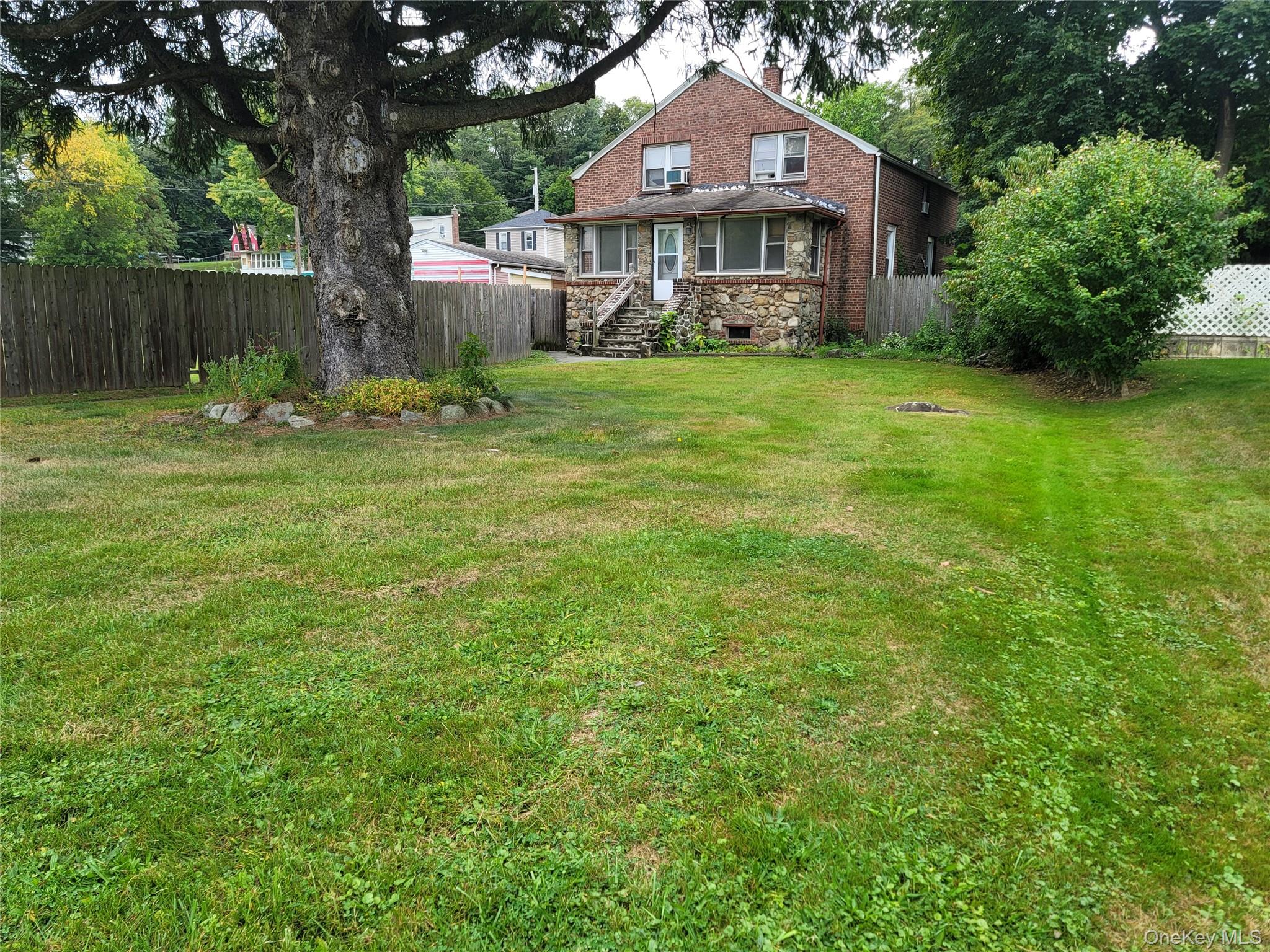 #9 photo, 27 Taft Avenue, Newburgh , NY 12550