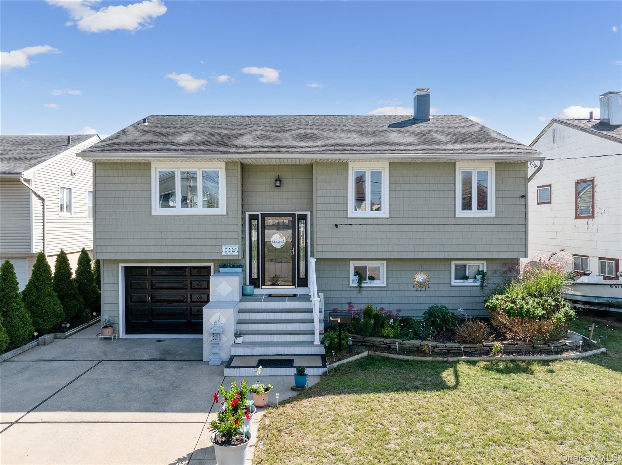 #1 photo, 102 E 1st Street, 长岛 Freeport , NY 11520