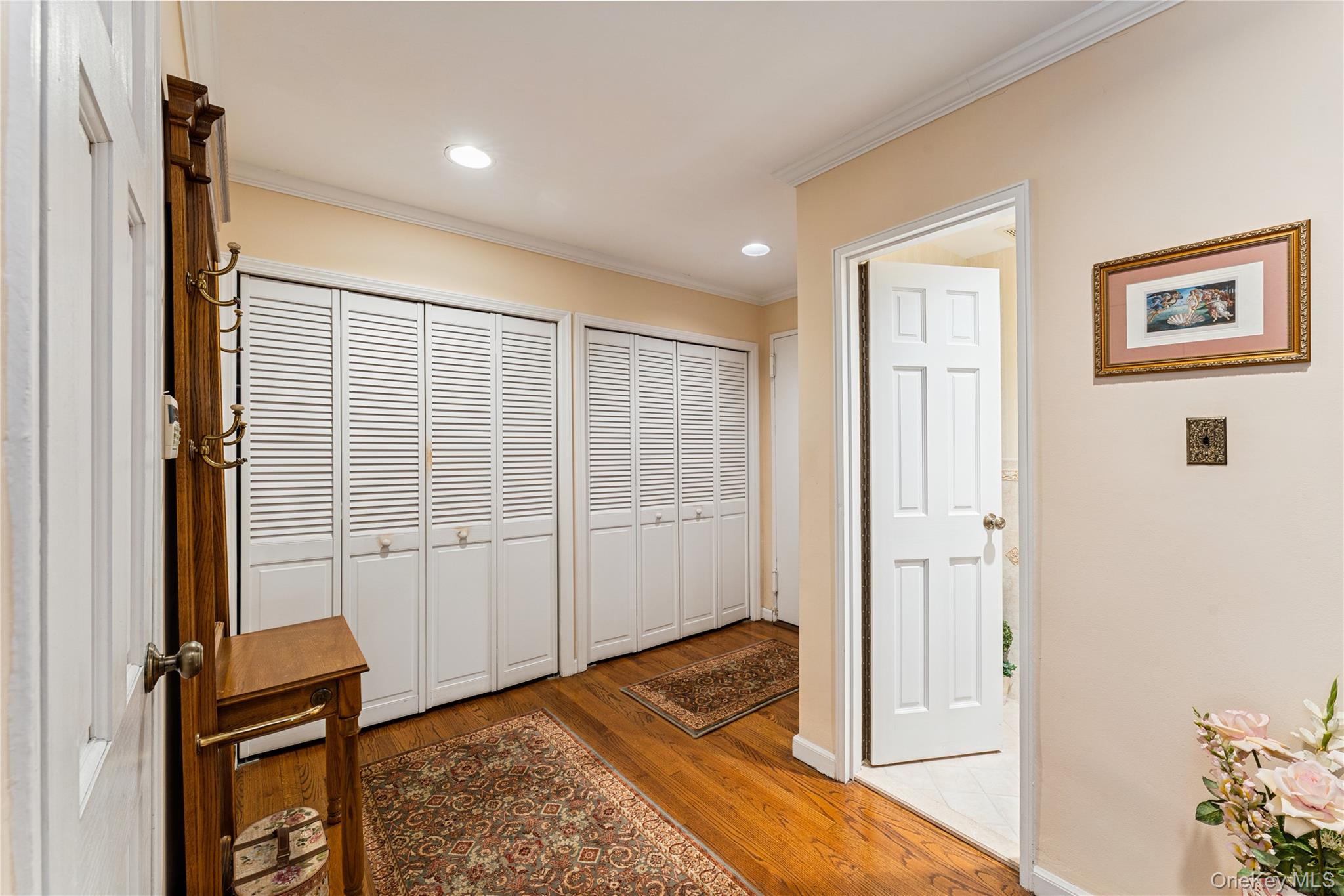 #3 photo, 20 Canterbury Road, 长岛 大颈 Great Neck , NY 11021