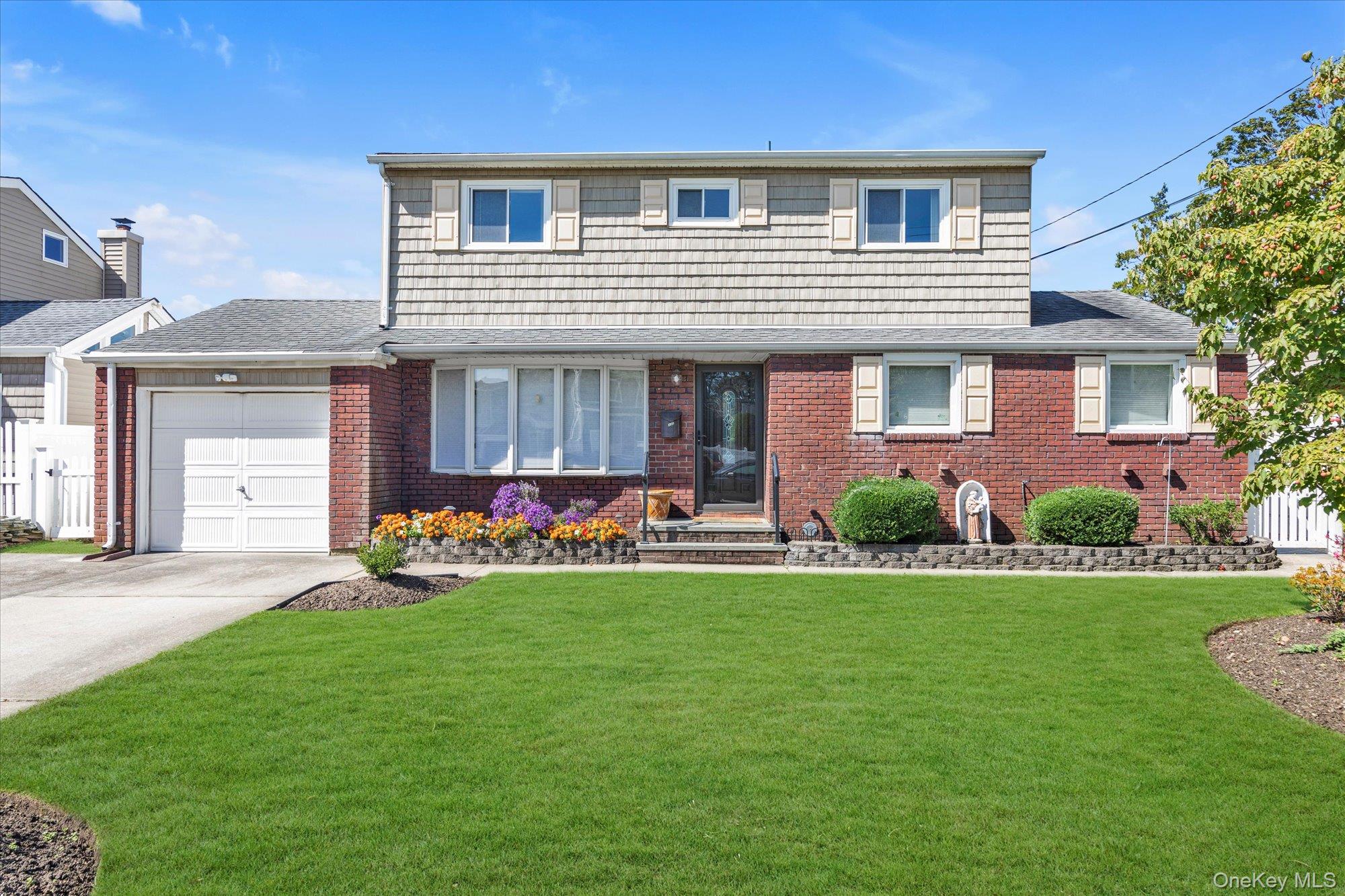 #1 photo, 332 Eastlake Avenue, Massapequa Park , NY 11762