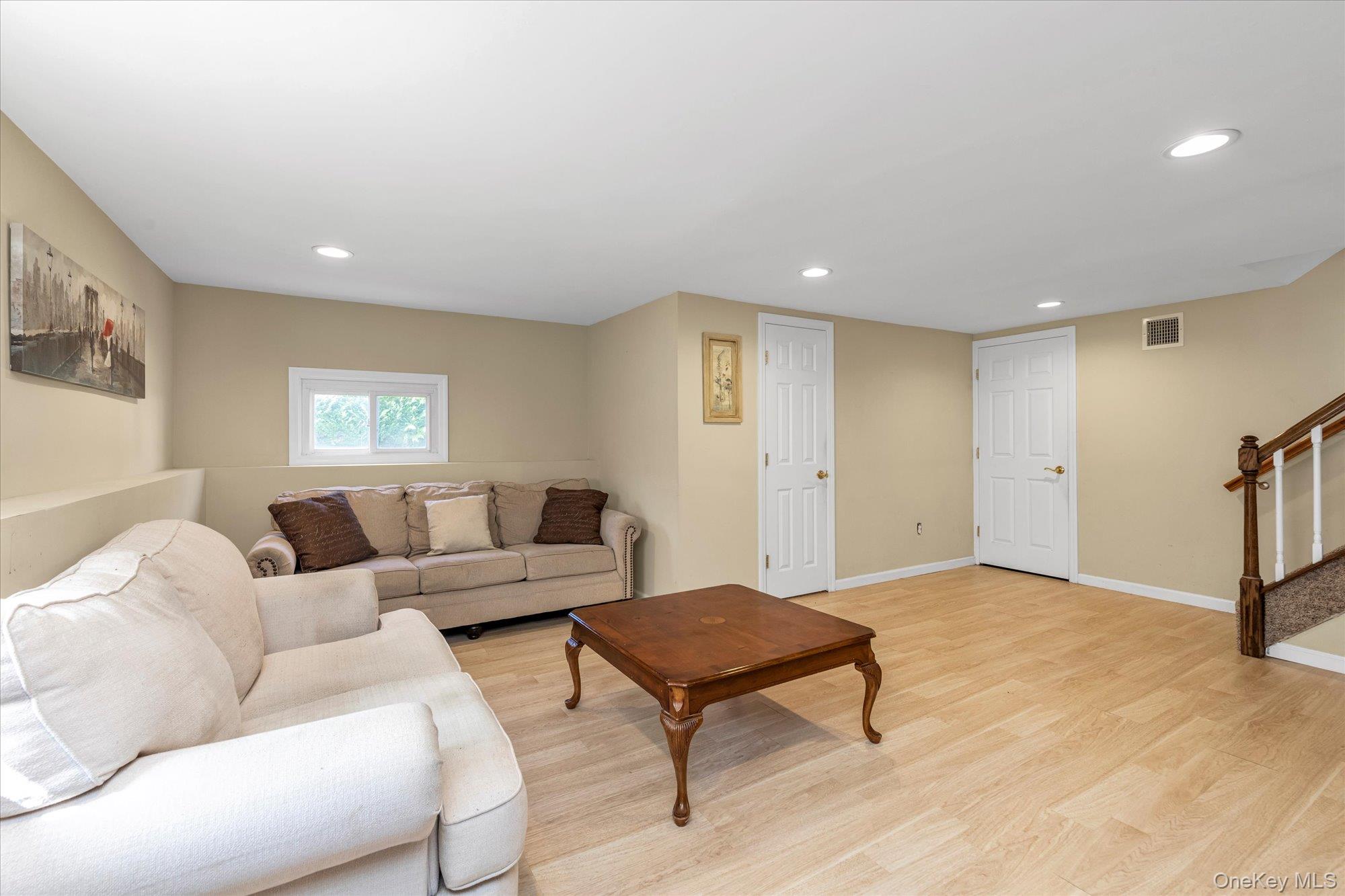 #11 photo, 332 Eastlake Avenue, Massapequa Park , NY 11762