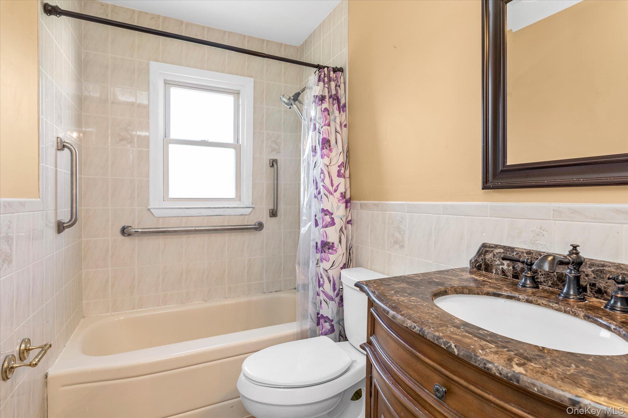 #17 photo, 332 Eastlake Avenue, Massapequa Park , NY 11762