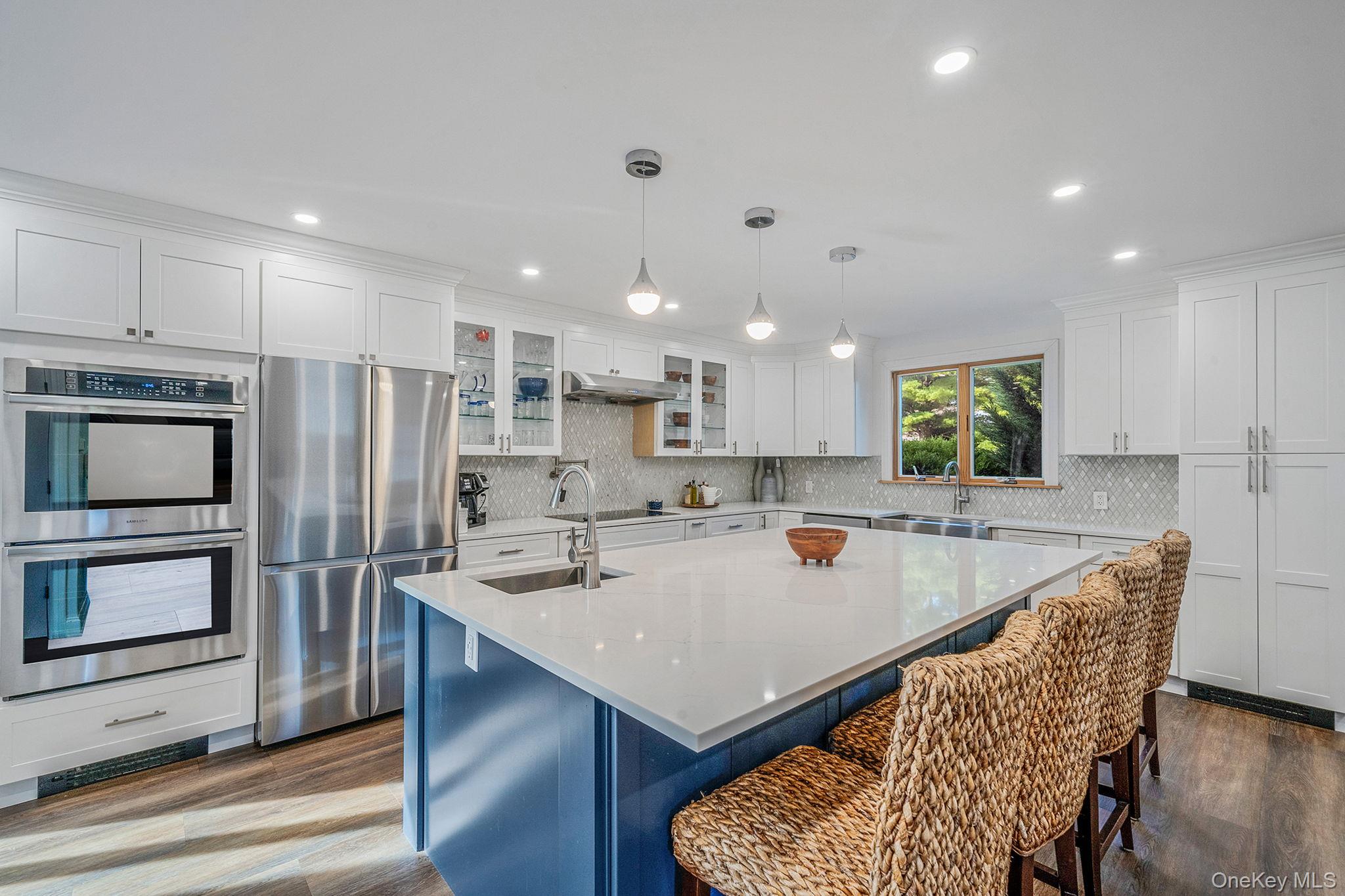 #3 photo, 360 Woodside Avenue, サフォーク郡 Bellport , NY 11713