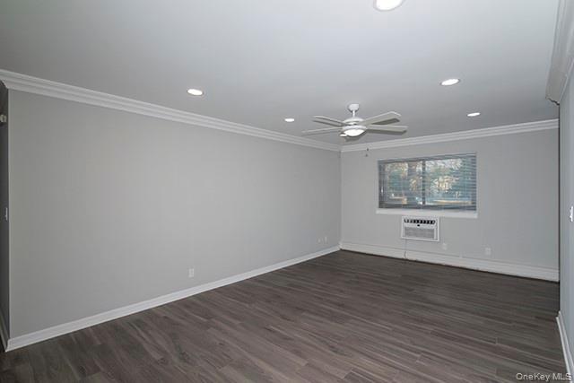 #4 photo, 9 Brentwood Road, サフォーク郡 Bay Shore , NY 11706