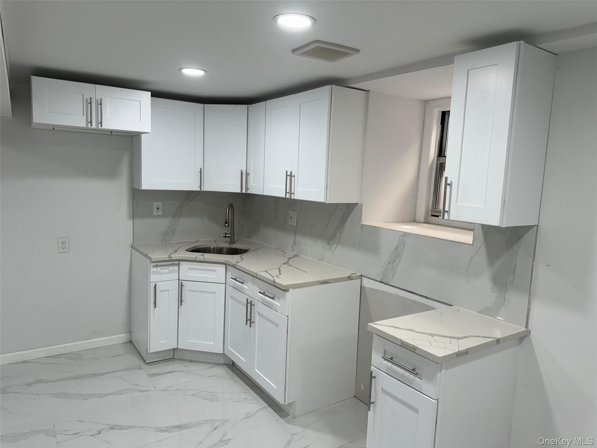 #14 photo, 1245 Lynne Street, Baldwin , NY 11510