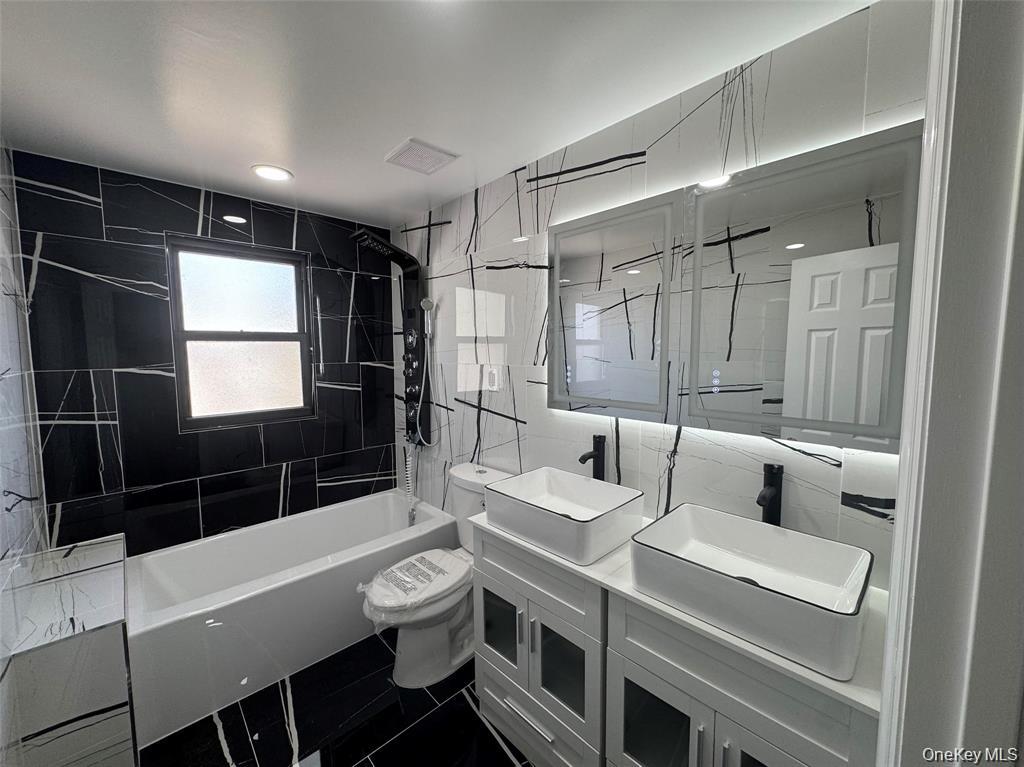 #12 photo, 152 Evans Avenue, Freeport , NY 11520