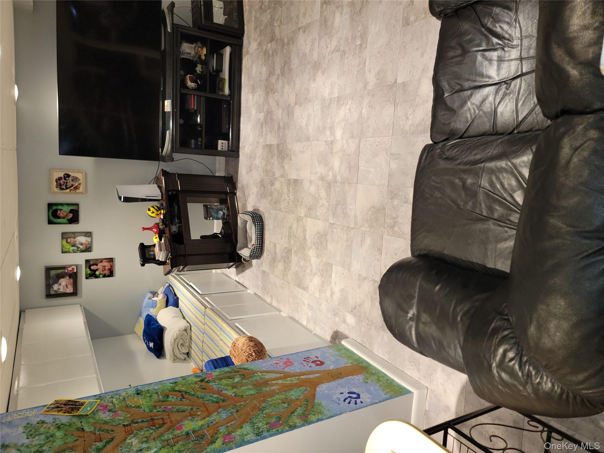 #13 photo, 7 Deville Drive, 롱 아일랜드 Selden , NY 11784