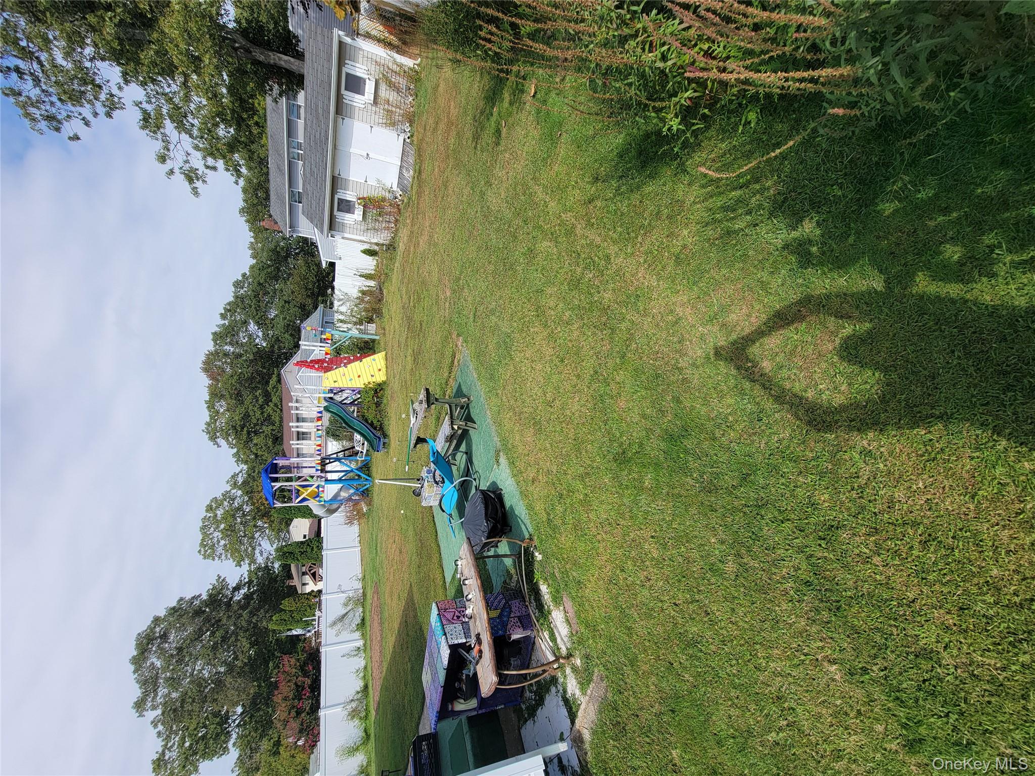 #19 photo, 7 Deville Drive, 롱 아일랜드 Selden , NY 11784