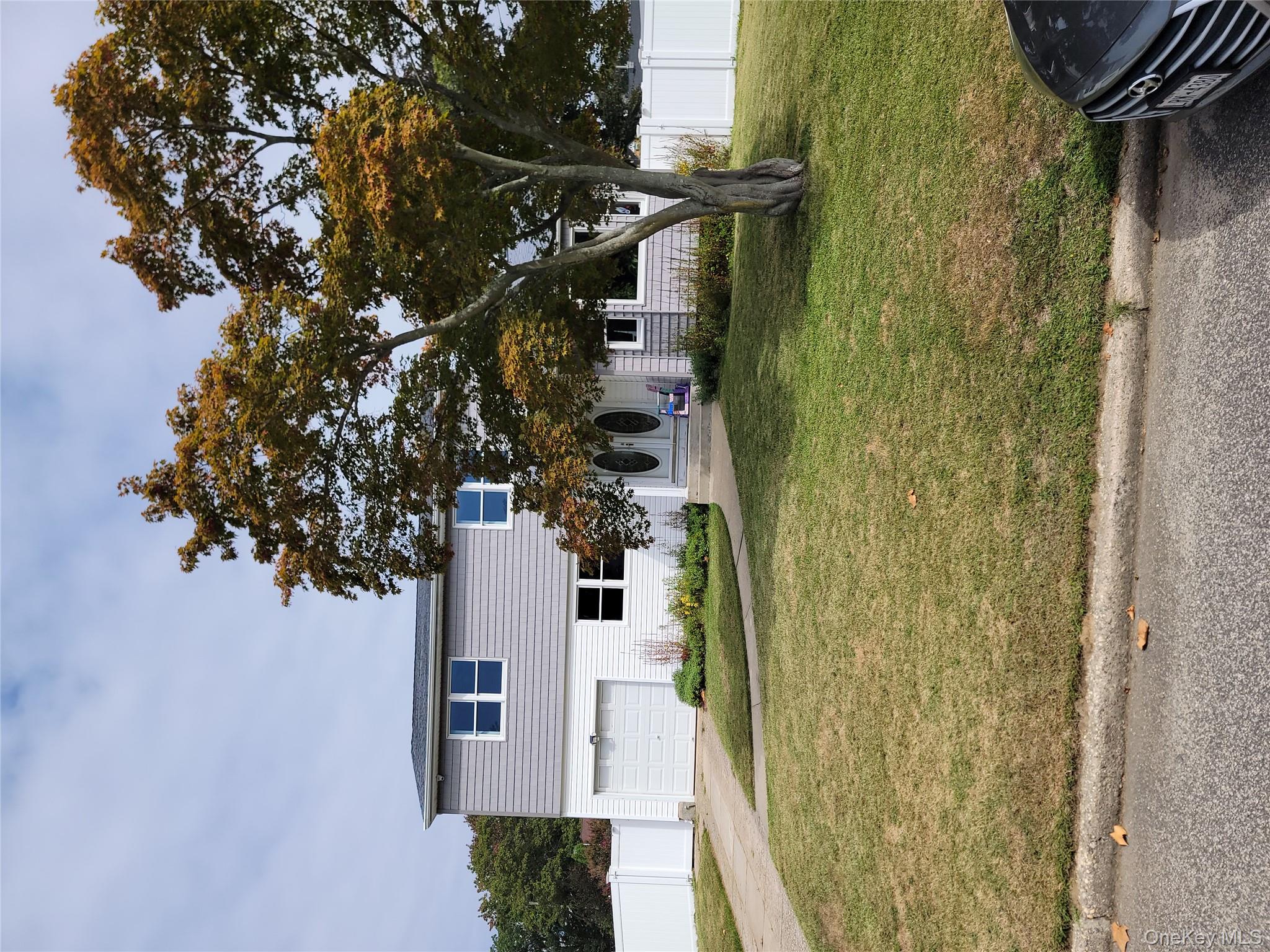 #2 photo, 7 Deville Drive, 롱 아일랜드 Selden , NY 11784