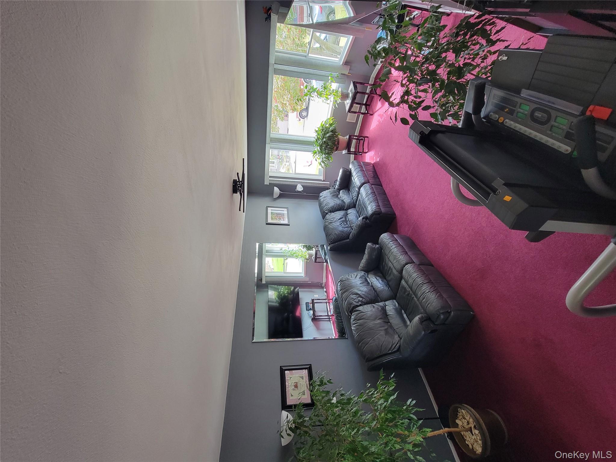 #7 photo, 7 Deville Drive, 롱 아일랜드 Selden , NY 11784