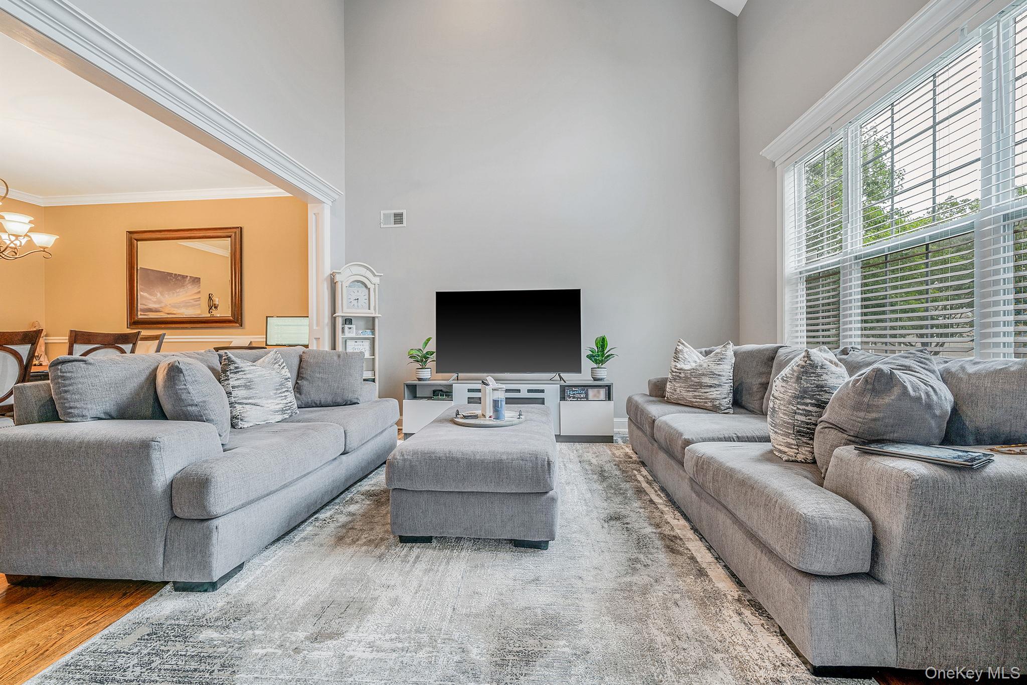 #3 photo, 6 Arielle Court, Hauppauge , NY 11749