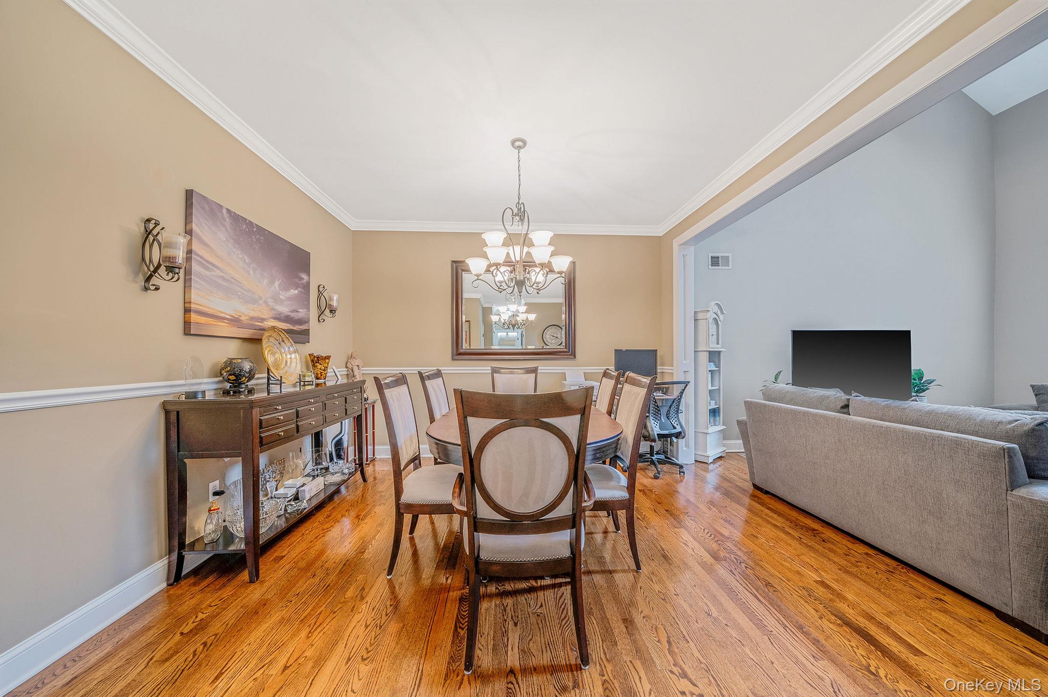 #5 photo, 6 Arielle Court, Hauppauge , NY 11749