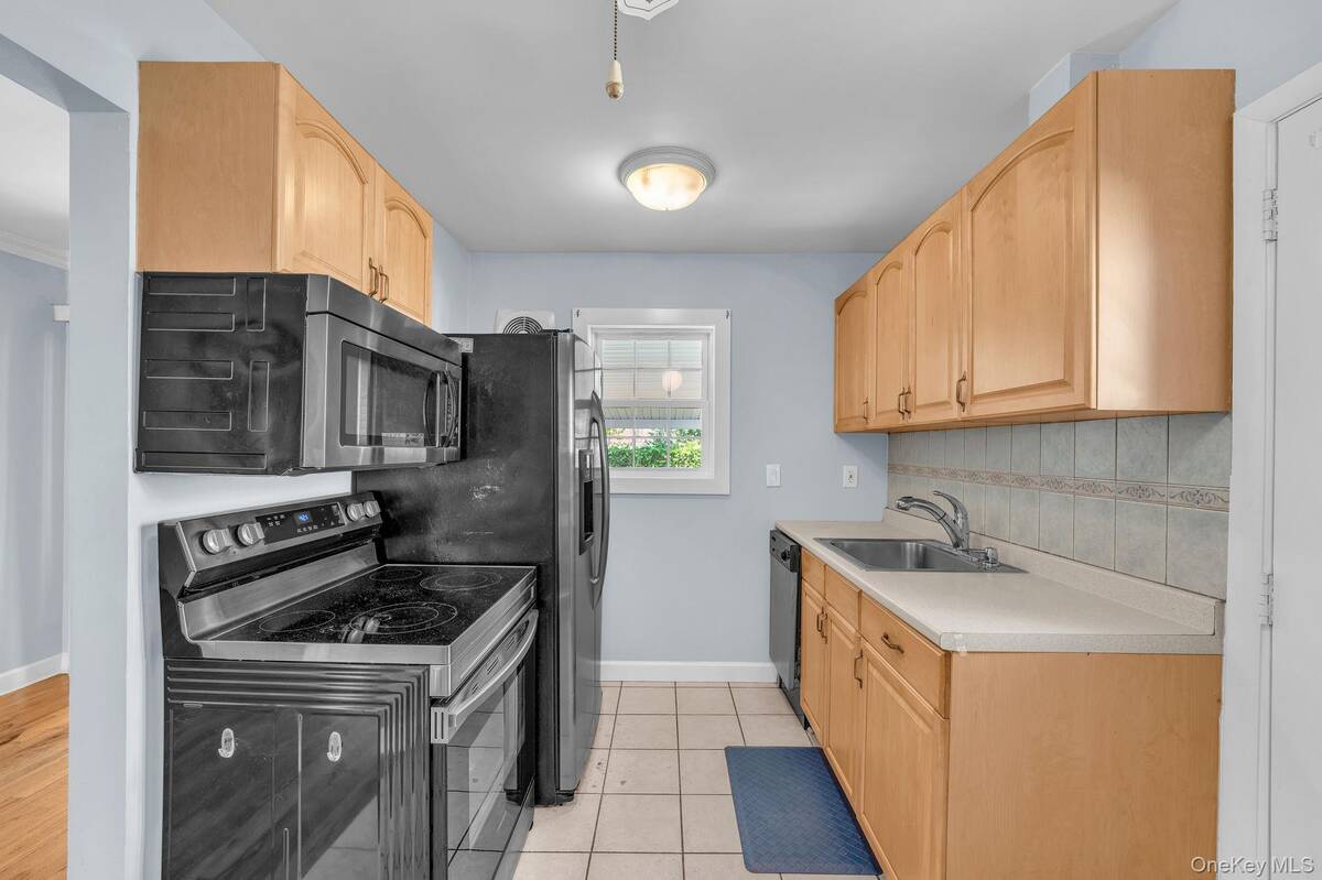 #13 photo, 55 Barbara Drive, East Meadow , NY 11554