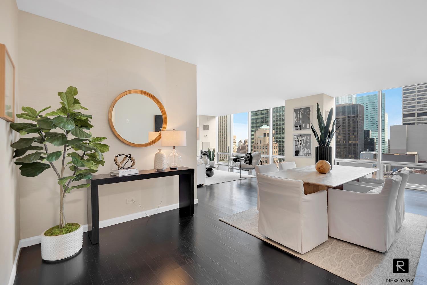 #3 photo, 641 5th Avenue, マンハッタン Midtown East , NY 10022