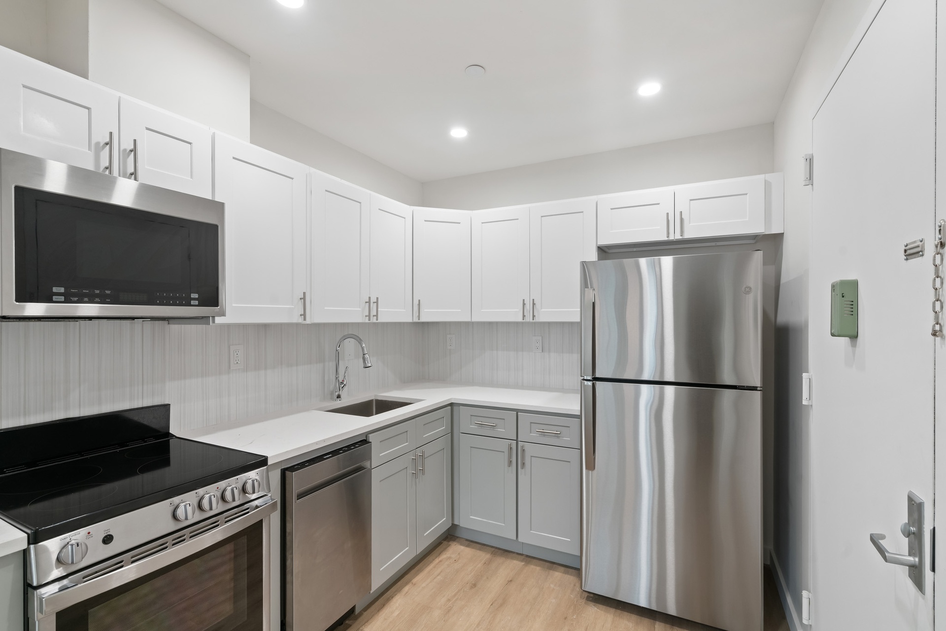 #4 photo, Astoria, Astoria , NY 11106