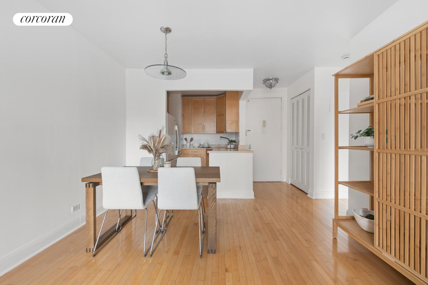 #4 photo, 150 E 85TH Street, Upper East Side , NY 10028