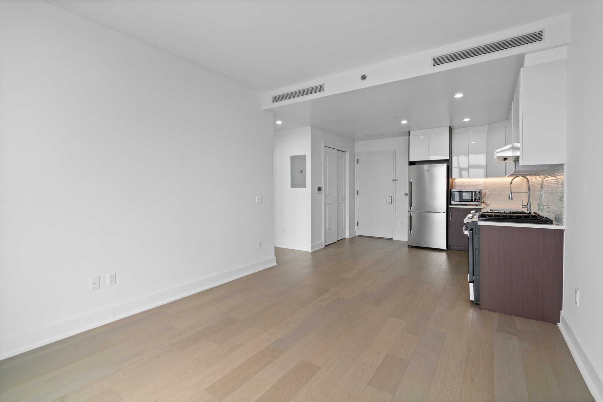 #6 photo, Sunnyside, Sunnyside , NY 11104