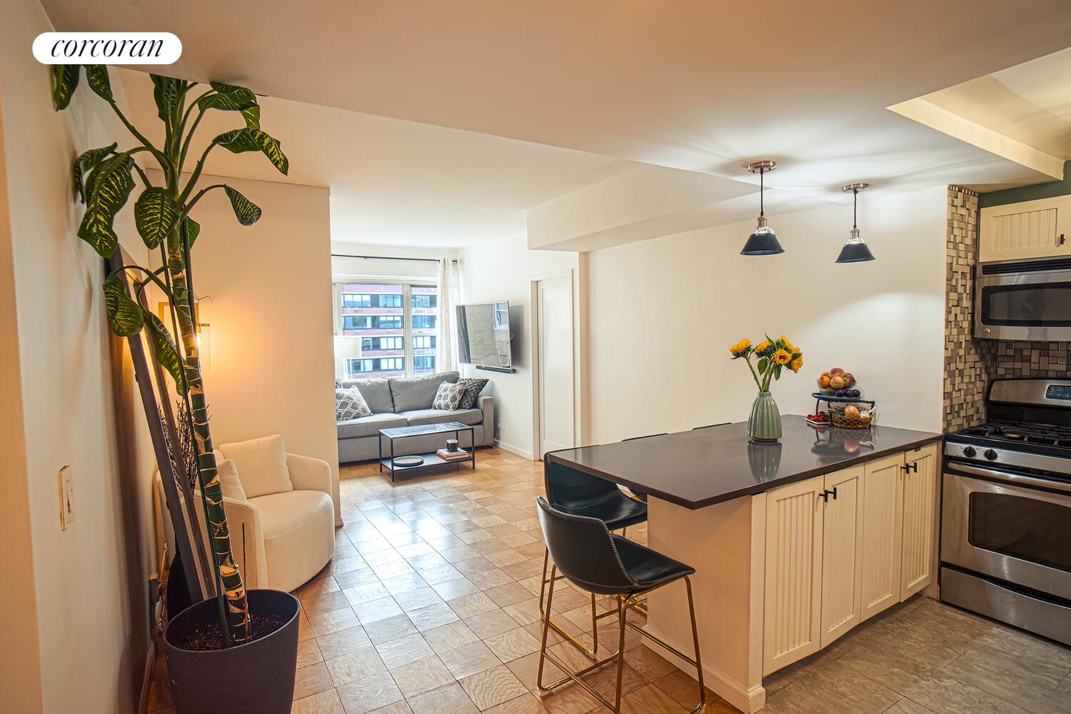 #1 photo, 370 E 76TH Street, Lenox Hill , NY 10021